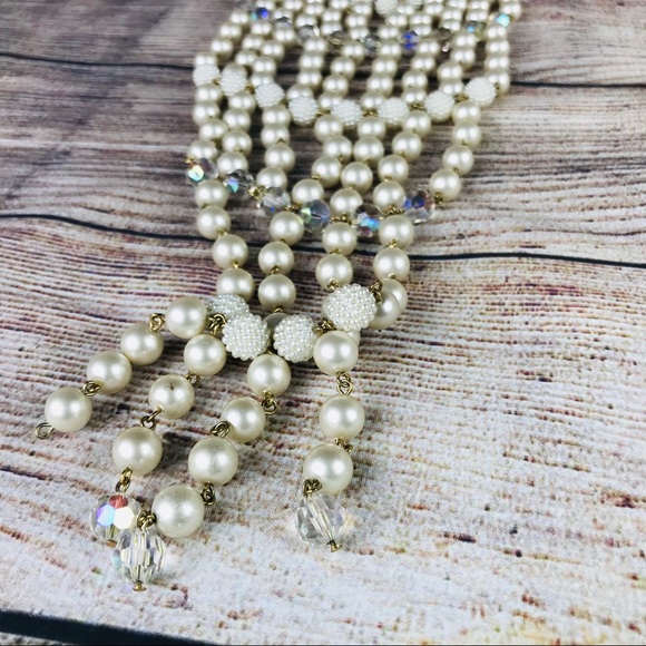 bebe Pearl and Gold Necklace Oversized - Picture 3 of 8